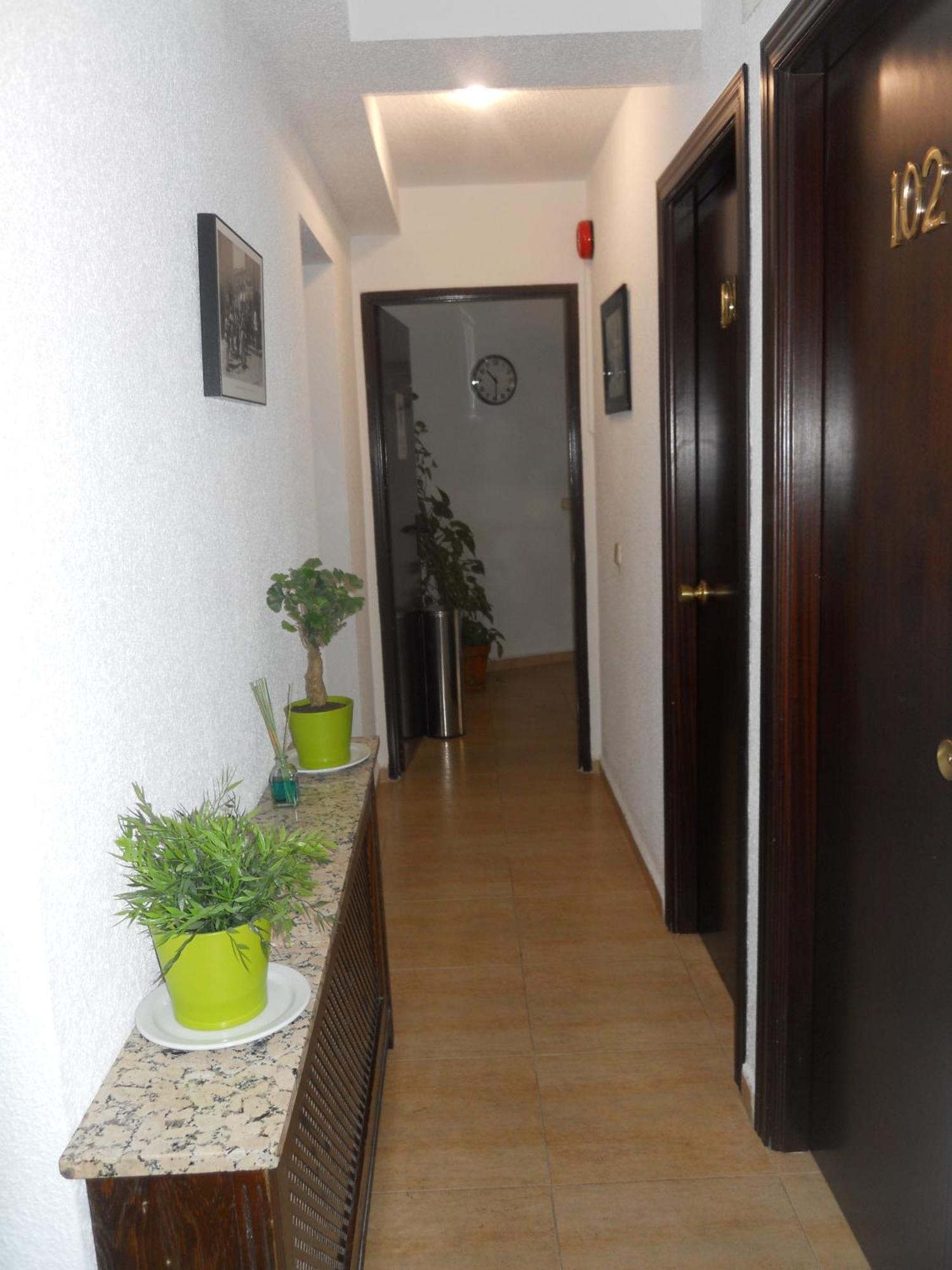 מדריד Hostal El Descanso מראה חיצוני תמונה